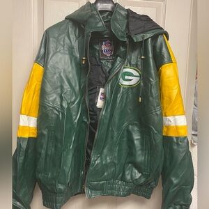 Vintage and NWT!! NFL Greenbay Packers Jacket Men's Size 2 XL